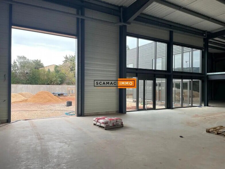 Local d'activités dans Ollioules à vendre - Photo intérieure – Image 3 sur 8