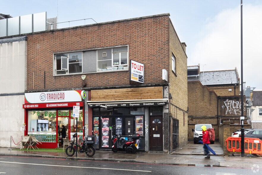984 Garratt Ln, Londres à louer - Photo principale – Image 1 sur 2