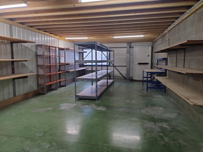 Bureau dans Challes-les-Eaux à louer Photo de l’immeuble– Image 1 sur 12