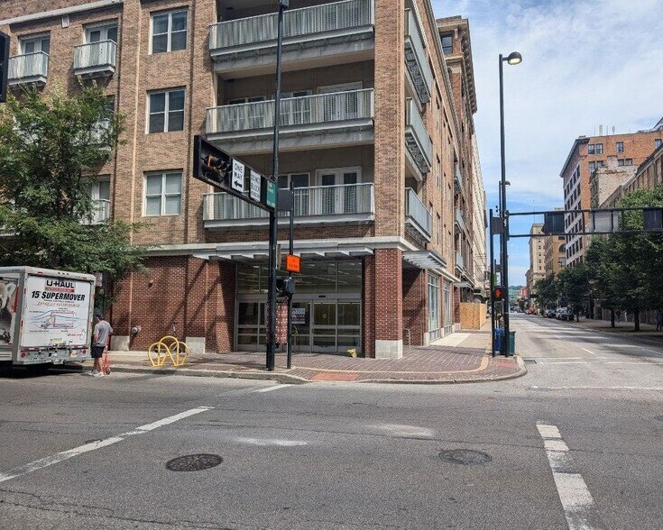601 Race St, Cincinnati, OH à louer - Photo de l’immeuble – Image 3 sur 3