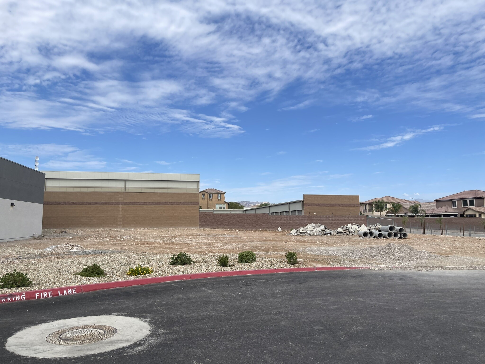 10435 S Rainbow Blvd, Las Vegas, NV à louer Photo de l’immeuble– Image 1 sur 1