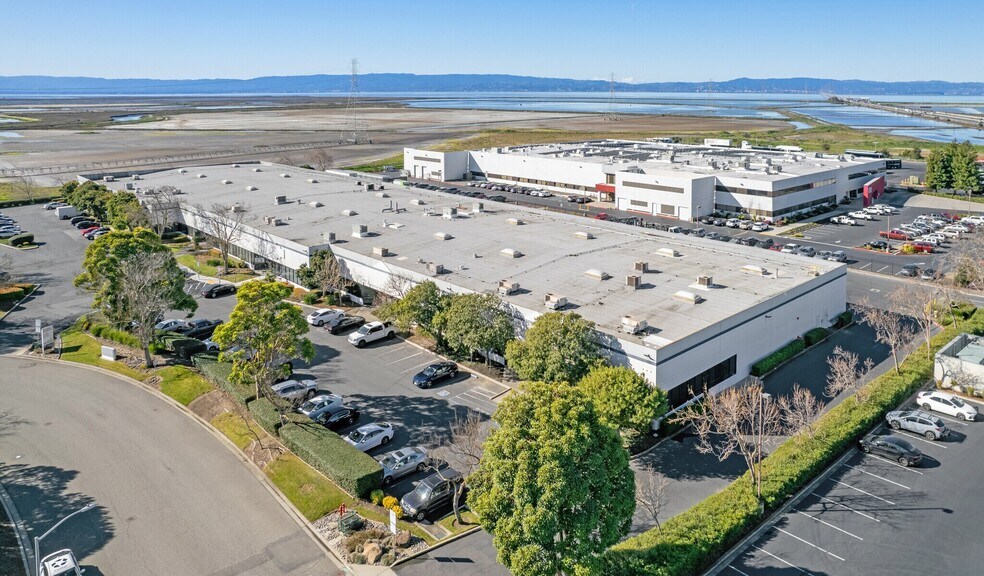 26235-26269 Research Rd, Hayward, CA à louer - Photo de l’immeuble – Image 3 sur 9