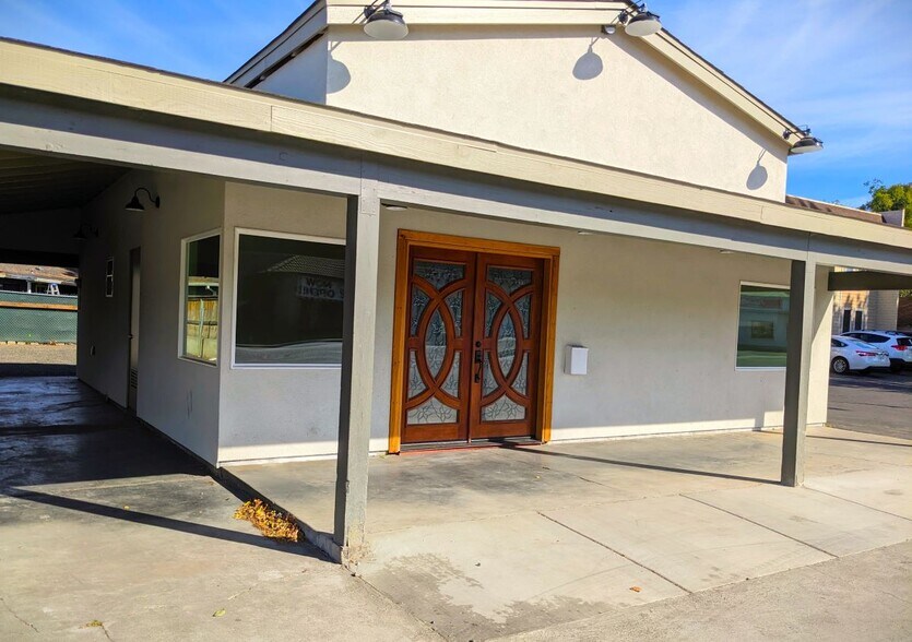 1330 Mangrove Ave, Chico, CA à louer - Photo de l’immeuble – Image 2 sur 7