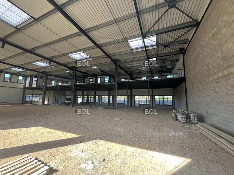 Local d'activités dans Buchelay à vendre - Photo intérieure – Image 3 sur 3