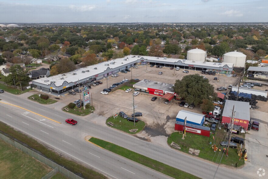 19214 Clay Rd, Katy, TX à louer - Photo principale – Image 1 sur 5