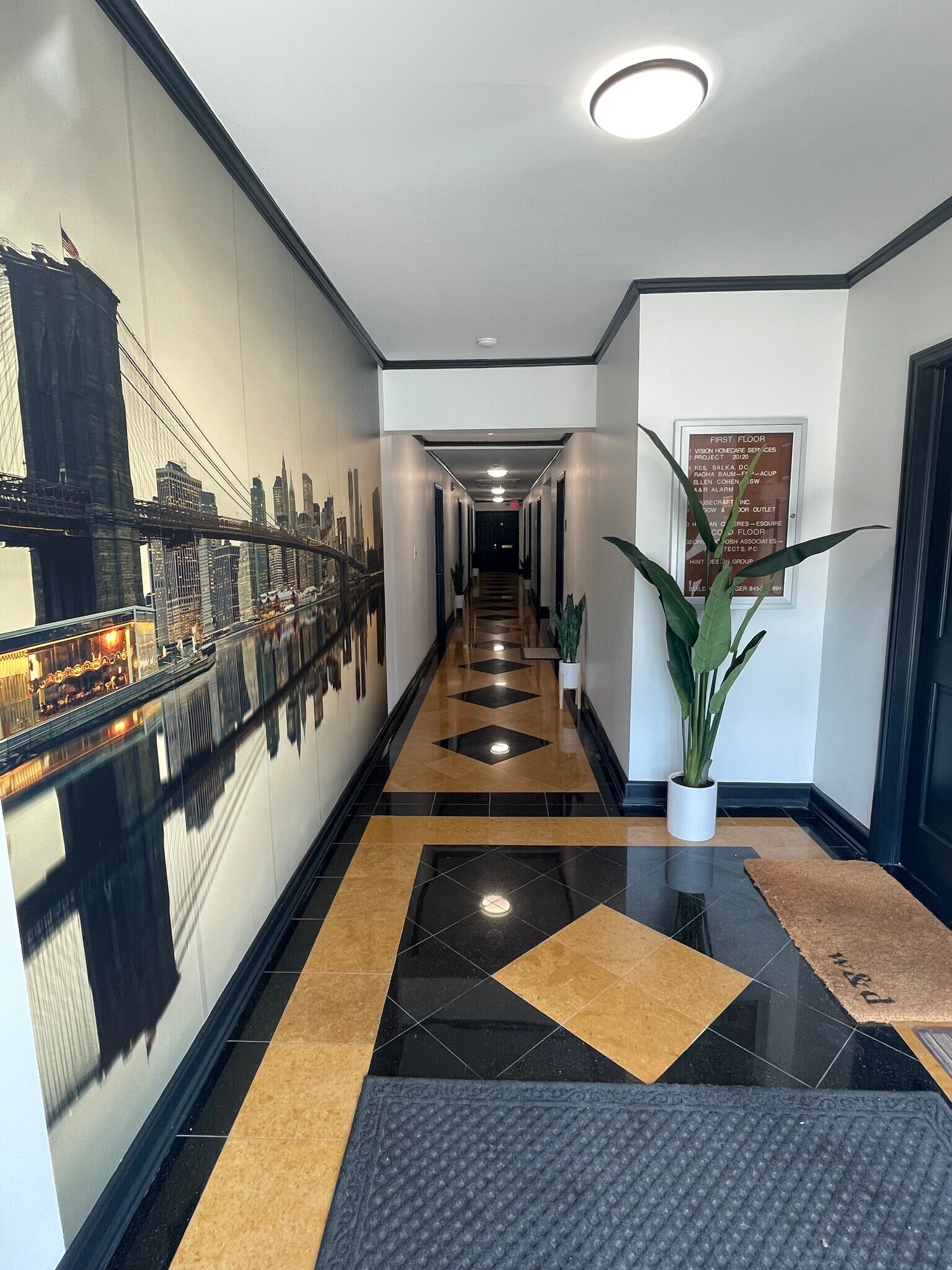 60 S Main St, New City, NY à louer Hall d’entrée– Image 1 sur 16