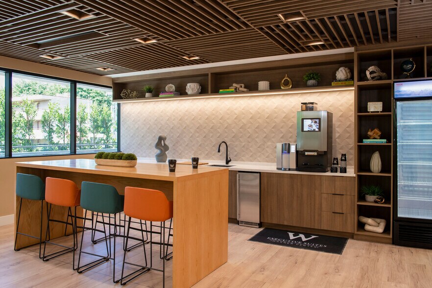 21515 Vanowen St, Canoga Park, CA à louer - Photo de l’immeuble – Image 2 sur 21