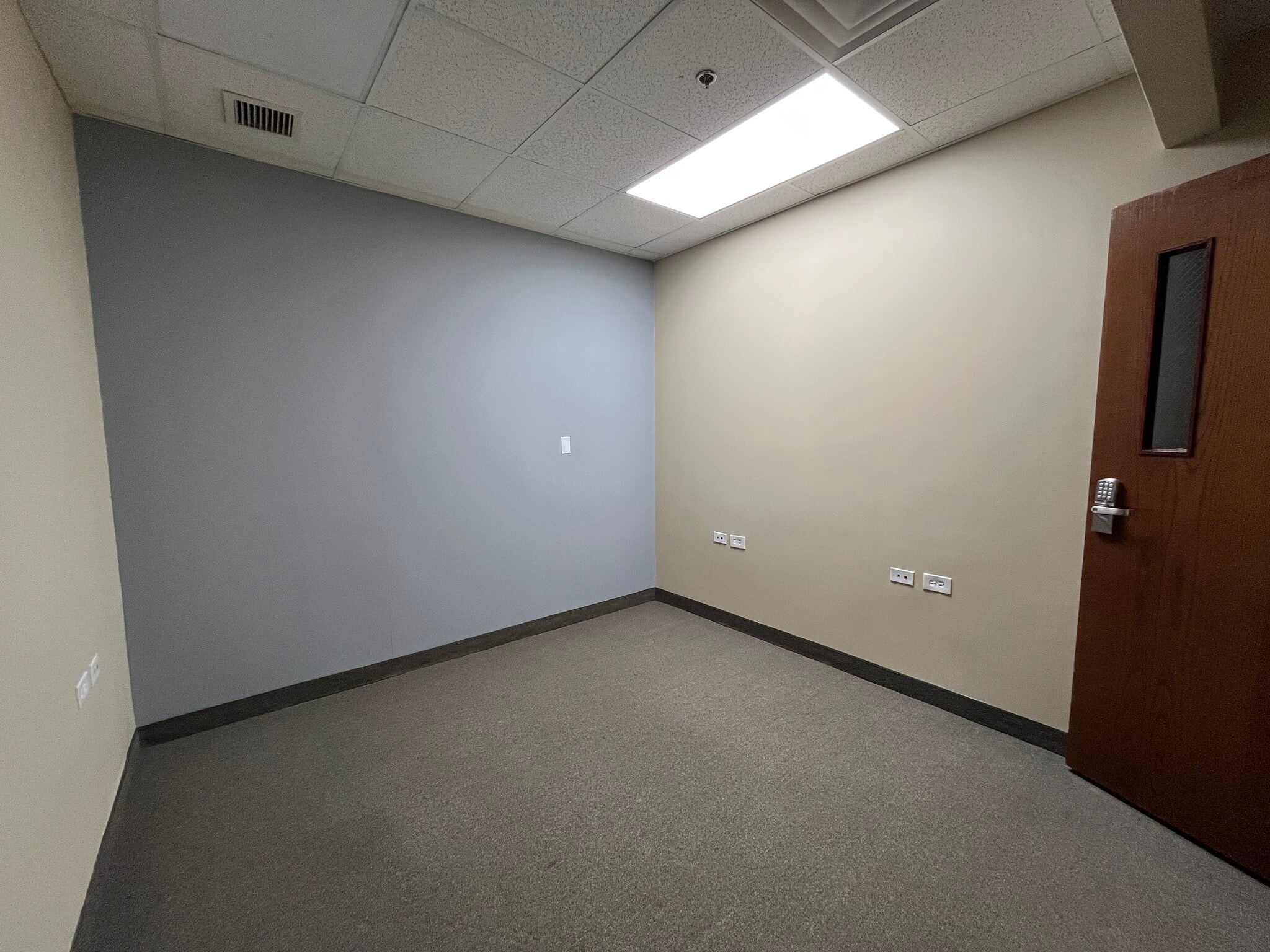 5215 Colley Ave, Norfolk, VA à louer Photo intérieure– Image 1 sur 5