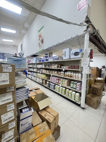 3318 Farrington St, Flushing, NY à vendre - Photo intérieure – Image 2 sur 4