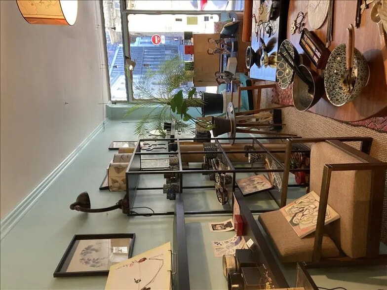 Local commercial dans Tours à louer - Photo intérieure – Image 3 sur 3