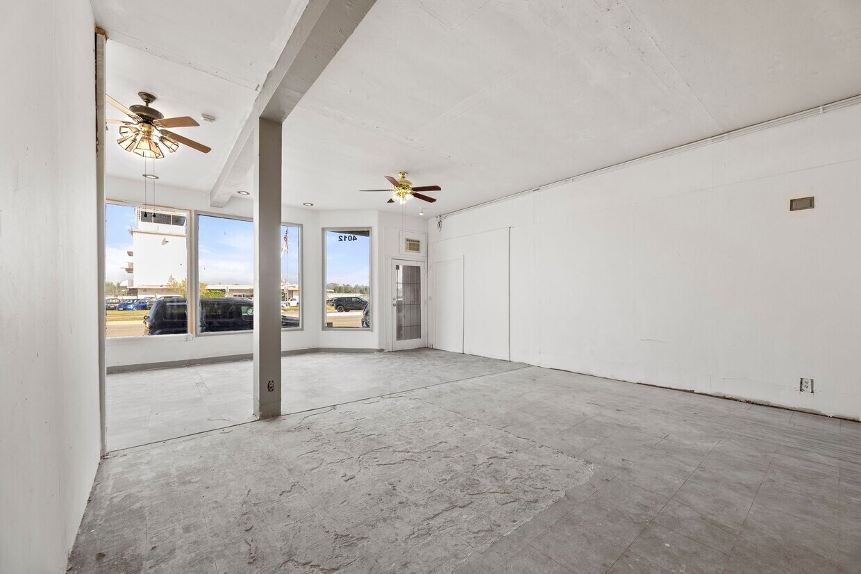 4010-4018 W Commonwealth Ave, Fullerton, CA à louer Photo intérieure– Image 1 sur 8