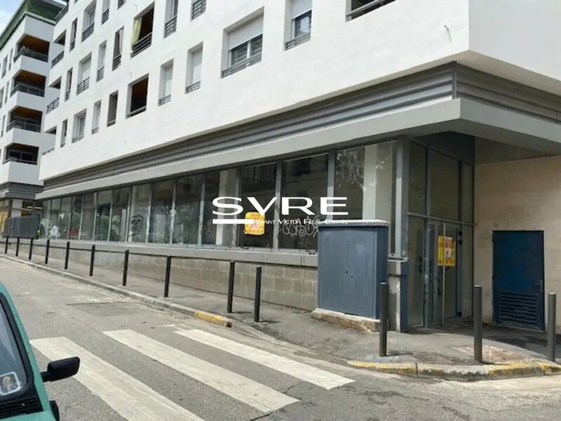 Local commercial dans Marseille à louer Photo de l’immeuble– Image 1 sur 13
