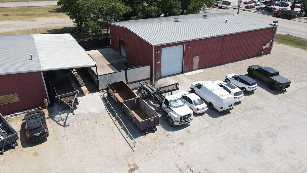 Kennedale Pkwy Industrial Park portefeuille de 6 biens à vendre sur LoopNet.fr - Photo de l’immeuble – Image 2 sur 15
