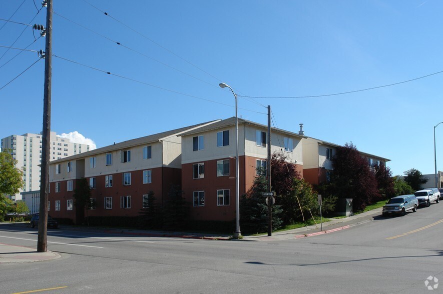 315 Barrow St, Anchorage, AK à louer - Photo principale – Image 1 sur 2