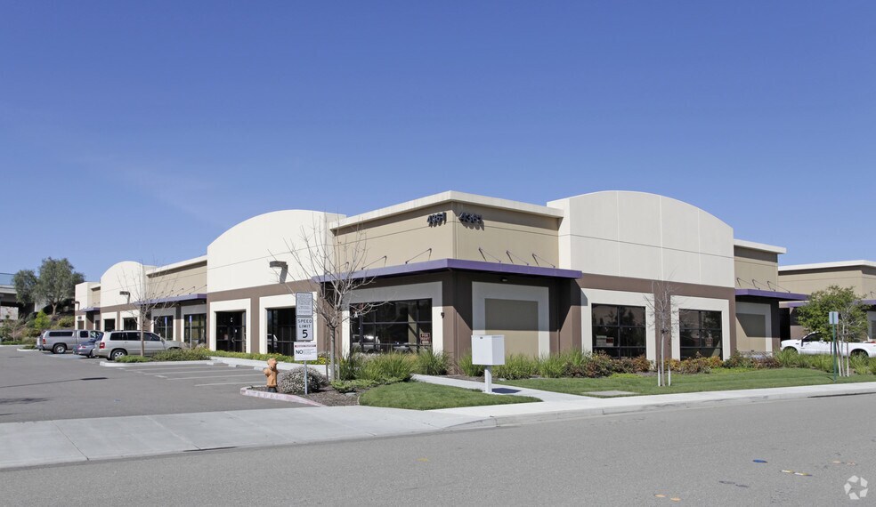 4361 Technology Dr, Livermore, CA à louer - Photo de l’immeuble – Image 2 sur 13