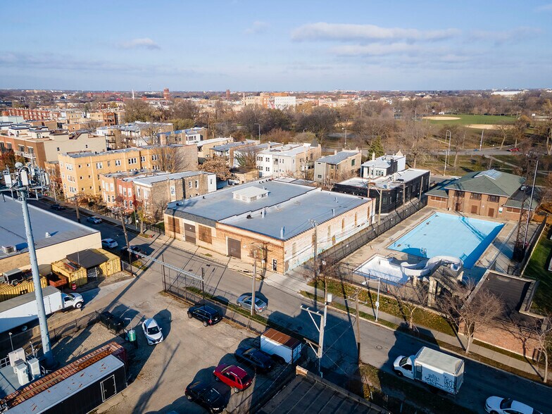 3056 W Walton St, Chicago, IL à vendre - Photo de l’immeuble – Image 1 sur 28