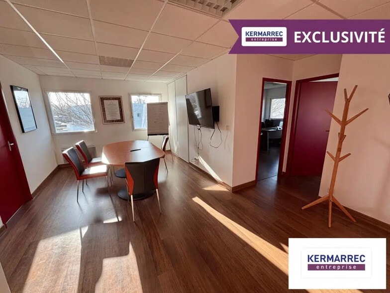 Bureau dans Vannes à louer - Photo de l’immeuble – Image 1 sur 5