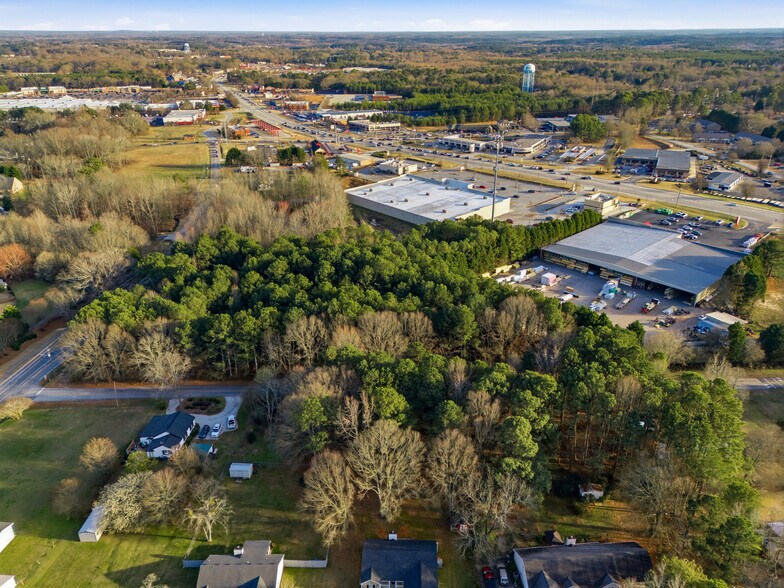 3825 Oak Grove SW rd, Loganville, GA à vendre - Photo de l’immeuble – Image 2 sur 5