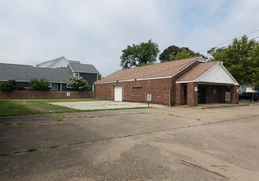 213 Buckroe Ave, Hampton, VA à vendre - Photo de l’immeuble – Image 1 sur 4
