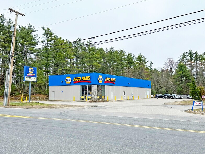 232 Main St, East Waterboro, ME à vendre - Photo de l’immeuble – Image 1 sur 2