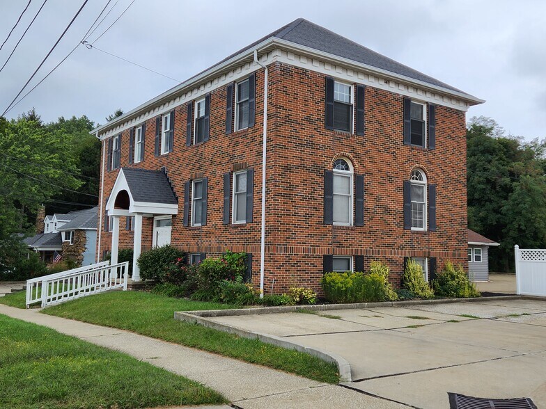 29339 Euclid Ave, Wickliffe, OH à vendre - Photo de l’immeuble – Image 1 sur 12
