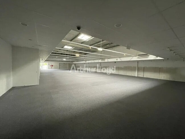 Plus de détails pour Local commercial à louer