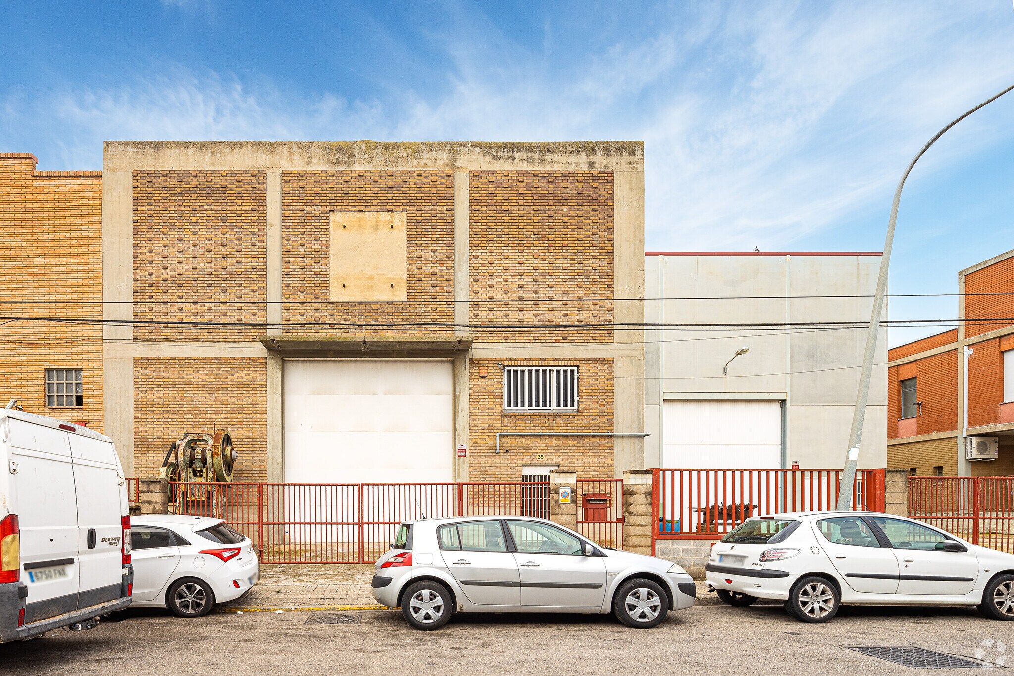 Industriel/Logistique dans Montcada i Reixac, Barcelona à louer Photo principale– Image 1 sur 11