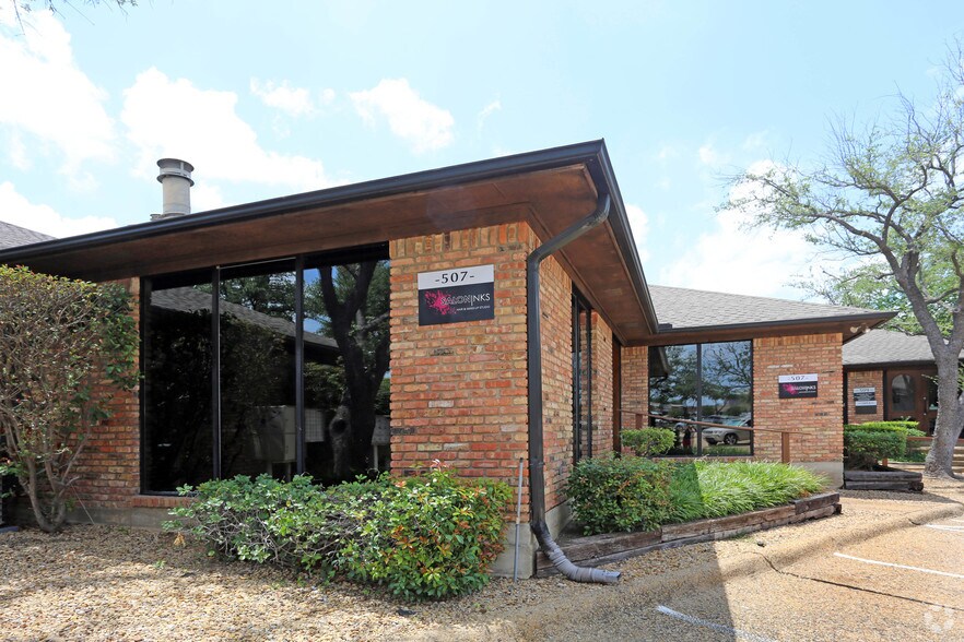 2007 N Collins Blvd, Richardson, TX à vendre - Photo principale – Image 1 sur 22