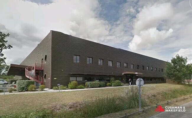 Plus de détails pour Industriel/Logistique à louer