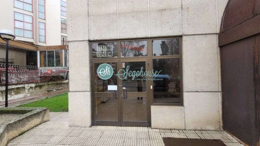 Bureau dans Segovia, Segovia à vendre - Photo de l’immeuble – Image 2 sur 3