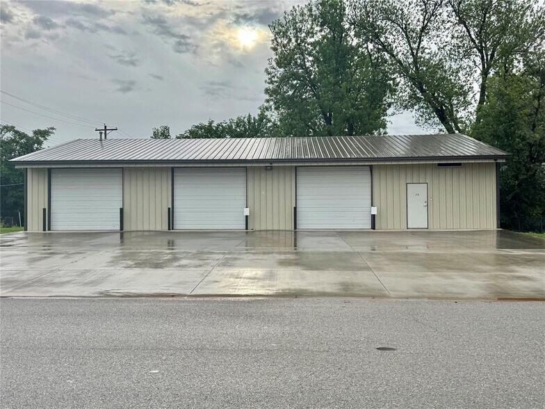 315 S 3rd St, Chickasha, OK à louer - Photo principale – Image 1 sur 8