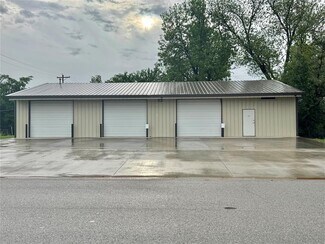 Plus de détails pour 315 S 3rd St, Chickasha, OK - Industriel/Logistique à louer