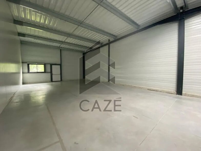 Local d’activités dans Saint-Aubin-de-Médoc à louer - Photo intérieure – Image 2 sur 6