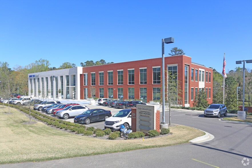 3291 Cloverleaf Dr, Birmingham, AL à louer - Photo principale – Image 1 sur 3
