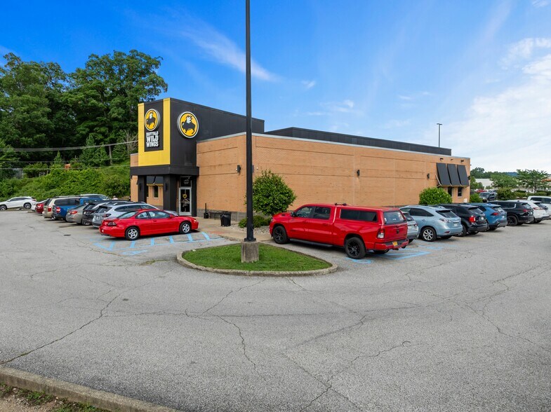 2501 Mountaineer Blvd, Charleston, WV à vendre - Photo de l’immeuble – Image 2 sur 8