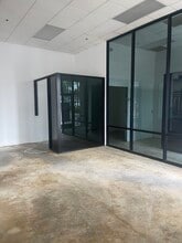 11215-11389 Long Beach Blvd, Lynwood, CA à louer Photo intérieure– Image 2 sur 6