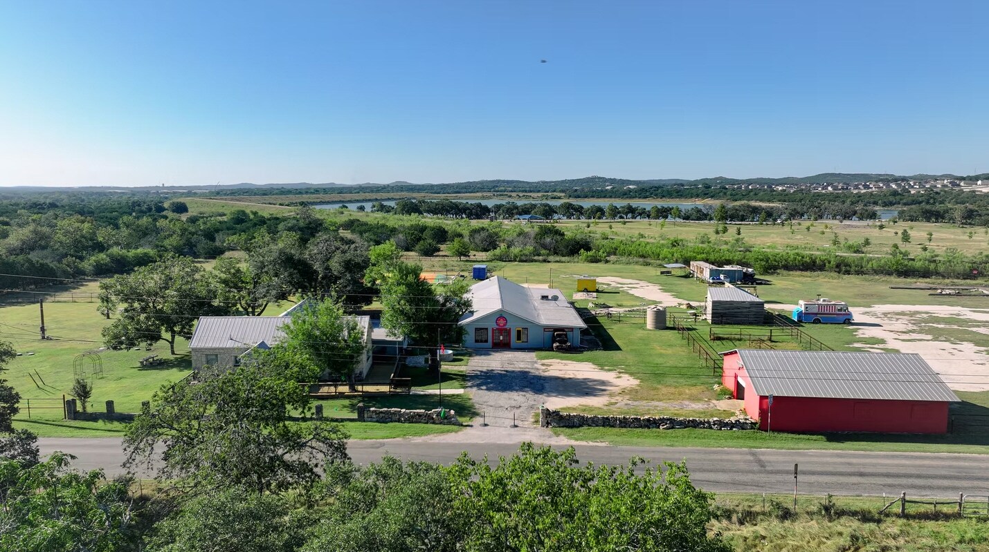 11 Upper Cibolo Creek Rd, Boerne, TX à vendre Photo de l’immeuble– Image 1 sur 38