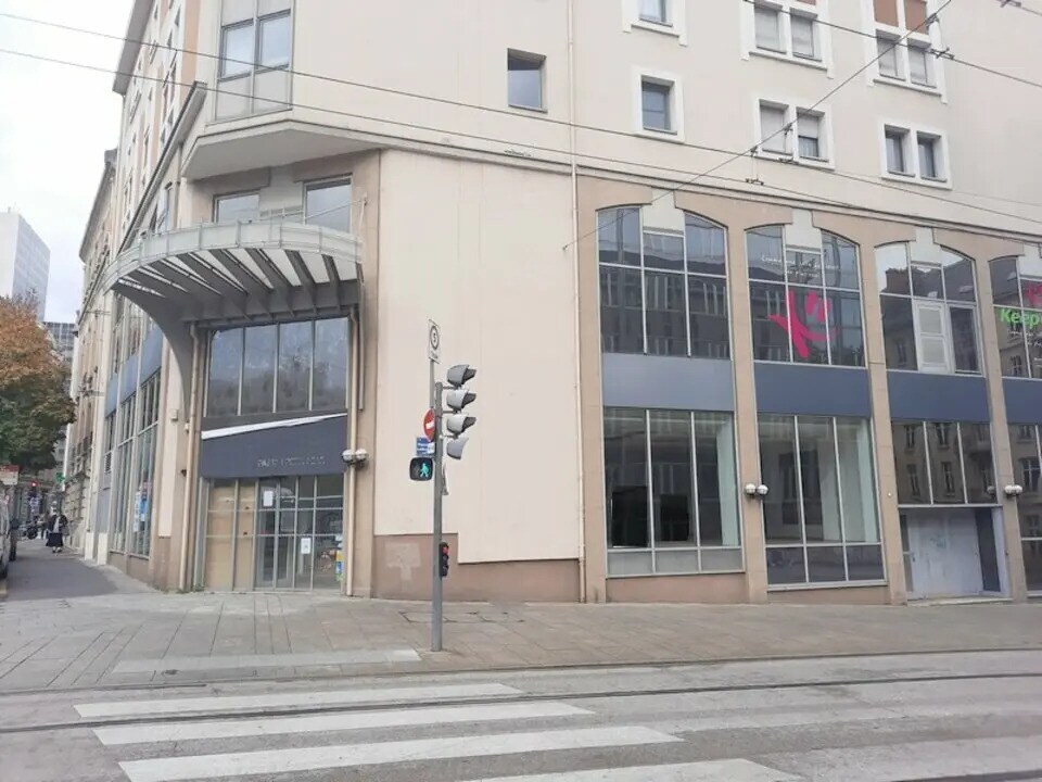 Local commercial dans Nancy à louer Photo de l’immeuble– Image 1 sur 4