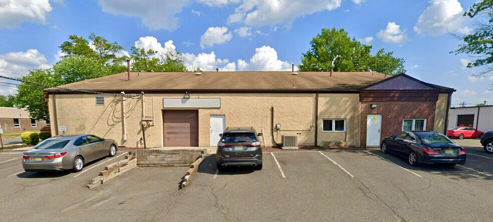 207 Blackford Ave, Middlesex, NJ à vendre - Photo de l’immeuble – Image 3 sur 9