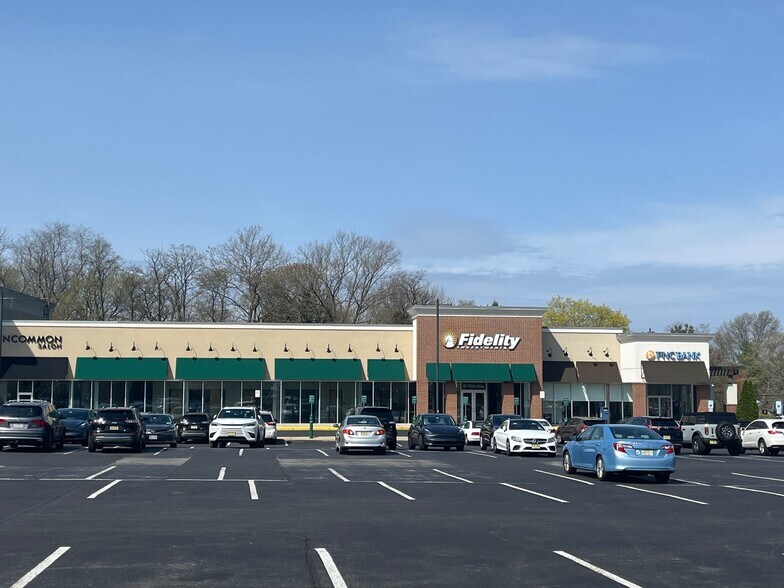 501 Rt 73, Marlton, NJ à louer - Photo de l’immeuble – Image 3 sur 8