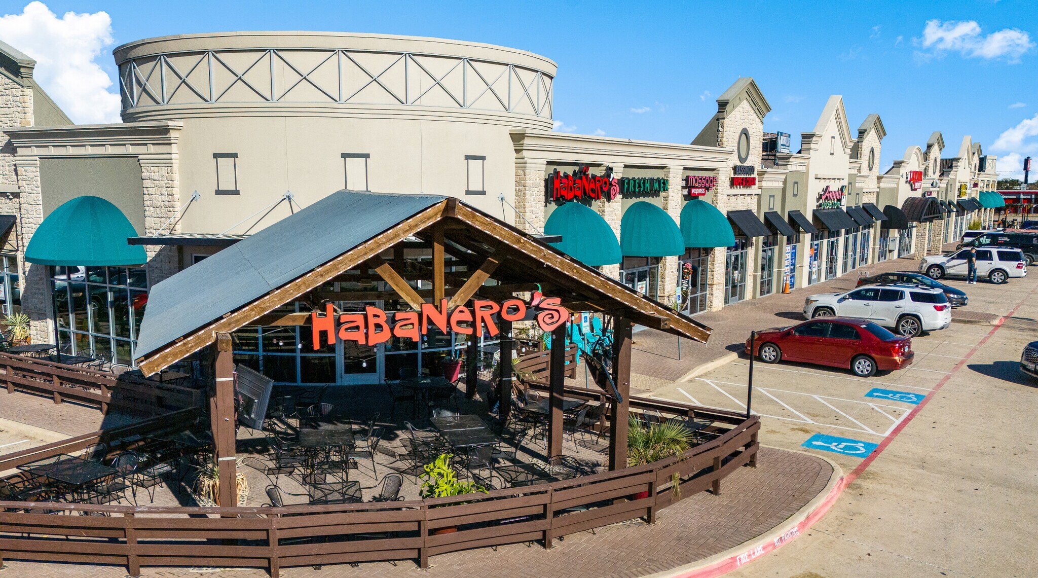 Hwy 377, Fort Worth, TX à louer Photo principale– Image 1 sur 25