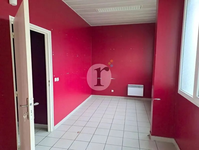 Local commercial dans Roubaix à louer Photo intérieure– Image 1 sur 3