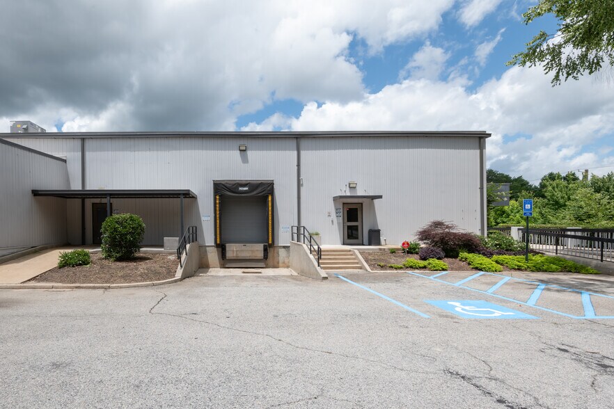 1157 Battlecreek Rd, Jonesboro, GA à vendre - Photo de l’immeuble – Image 1 sur 24