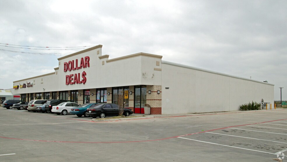 3207 Kirnwood Dr, Dallas, TX à vendre - Photo de l’immeuble – Image 2 sur 5
