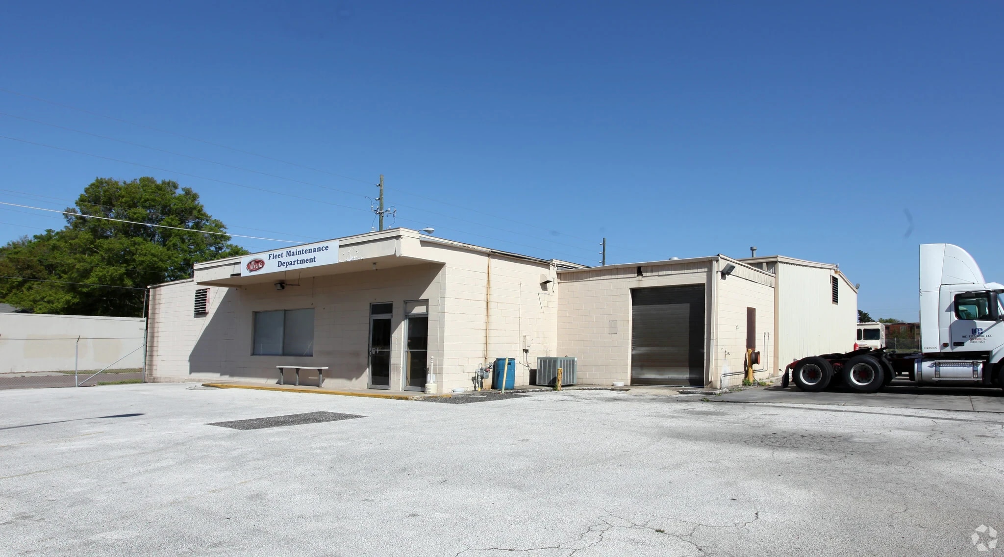2135 N Market St, Jacksonville, FL à louer Photo intérieure– Image 1 sur 9