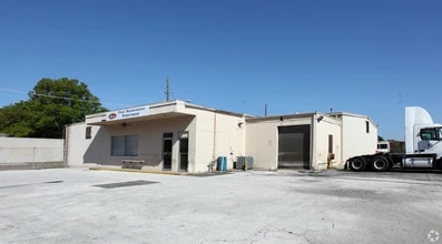 2135 N Market St, Jacksonville, FL à louer Photo intérieure– Image 1 sur 9
