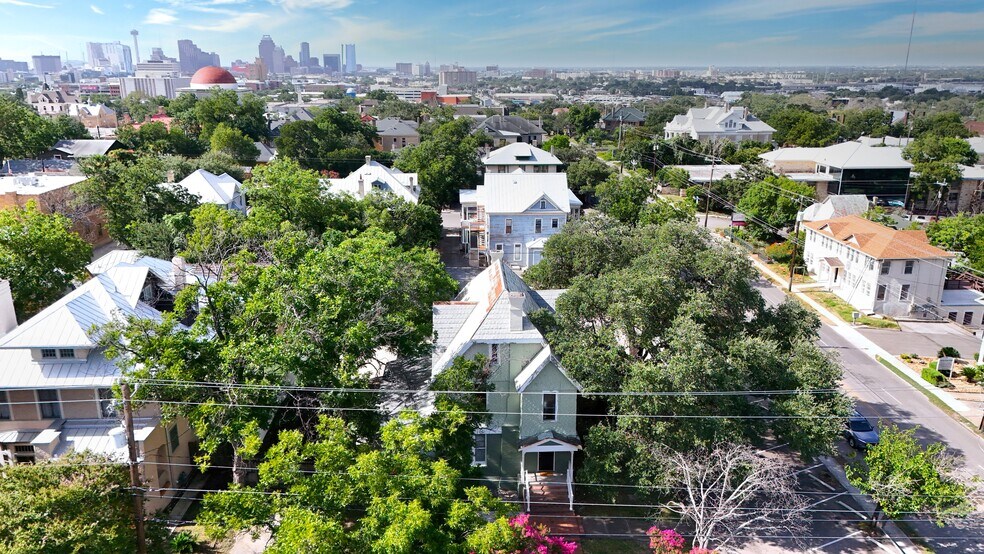 1818 San Pedro Ave, San Antonio, TX à vendre - Photo de l’immeuble – Image 2 sur 42
