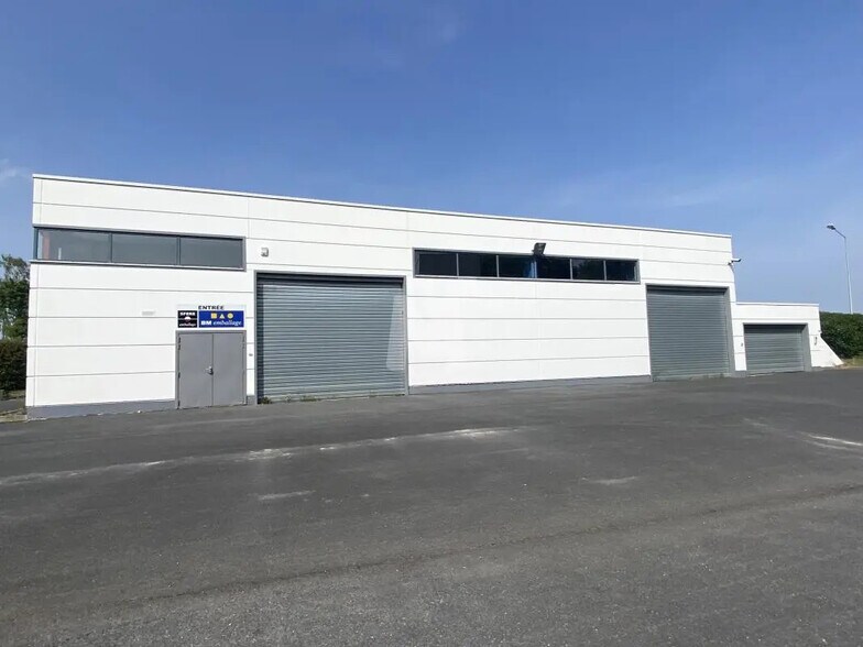 Bureau dans Évry-Courcouronnes à louer - Photo de l’immeuble – Image 3 sur 4