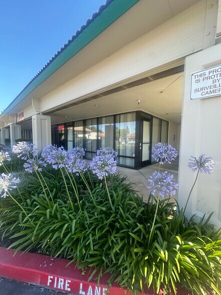 9527-9529 Folsom Blvd, Sacramento, CA à louer - Photo de l’immeuble – Image 3 sur 8
