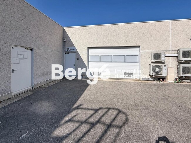 Plus de détails pour 460 Avenue De La Quiera, Mouans-Sartoux - Local d'activités à louer